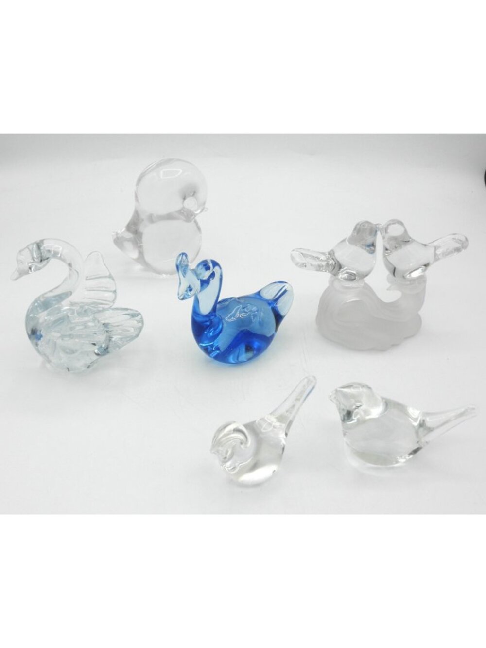 Vintage Art Glass Bird Lovers Lot of 6 Bird Duck Swan Chick Figurine Paperweight - Picture 3 of 10